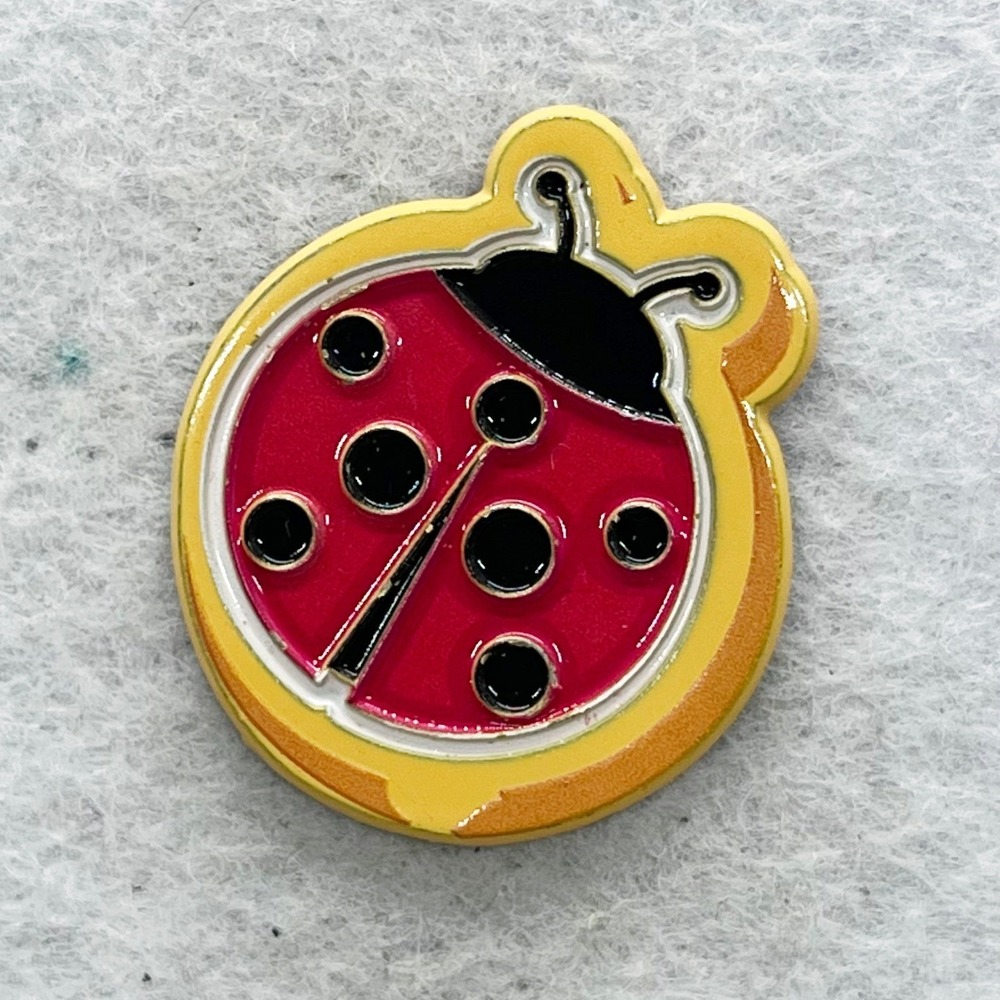 ๐ฎ 5/$25 Disney Duffy And Friends Cookie Ladybug Pin